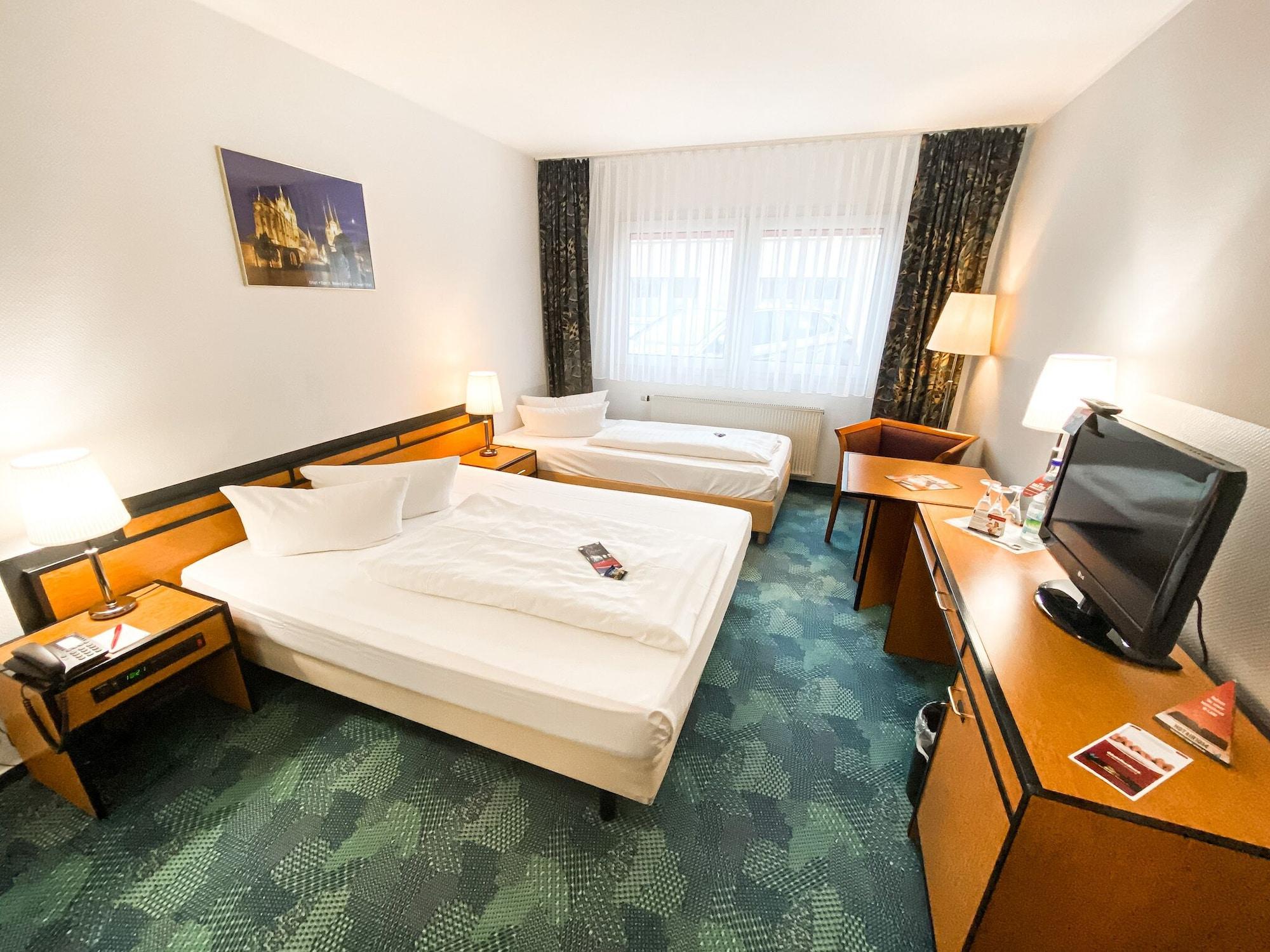 Airport Hotel Erfurt Exterior photo