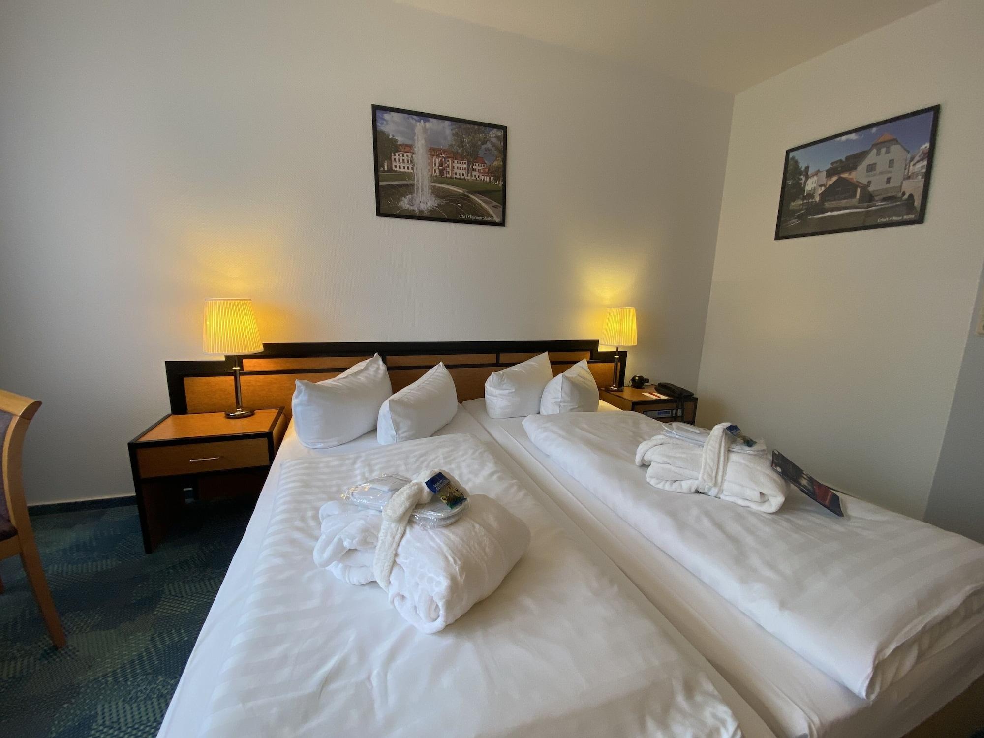 Airport Hotel Erfurt Exterior photo