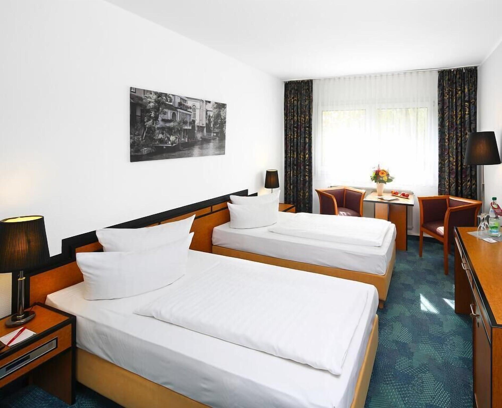 Airport Hotel Erfurt Exterior photo