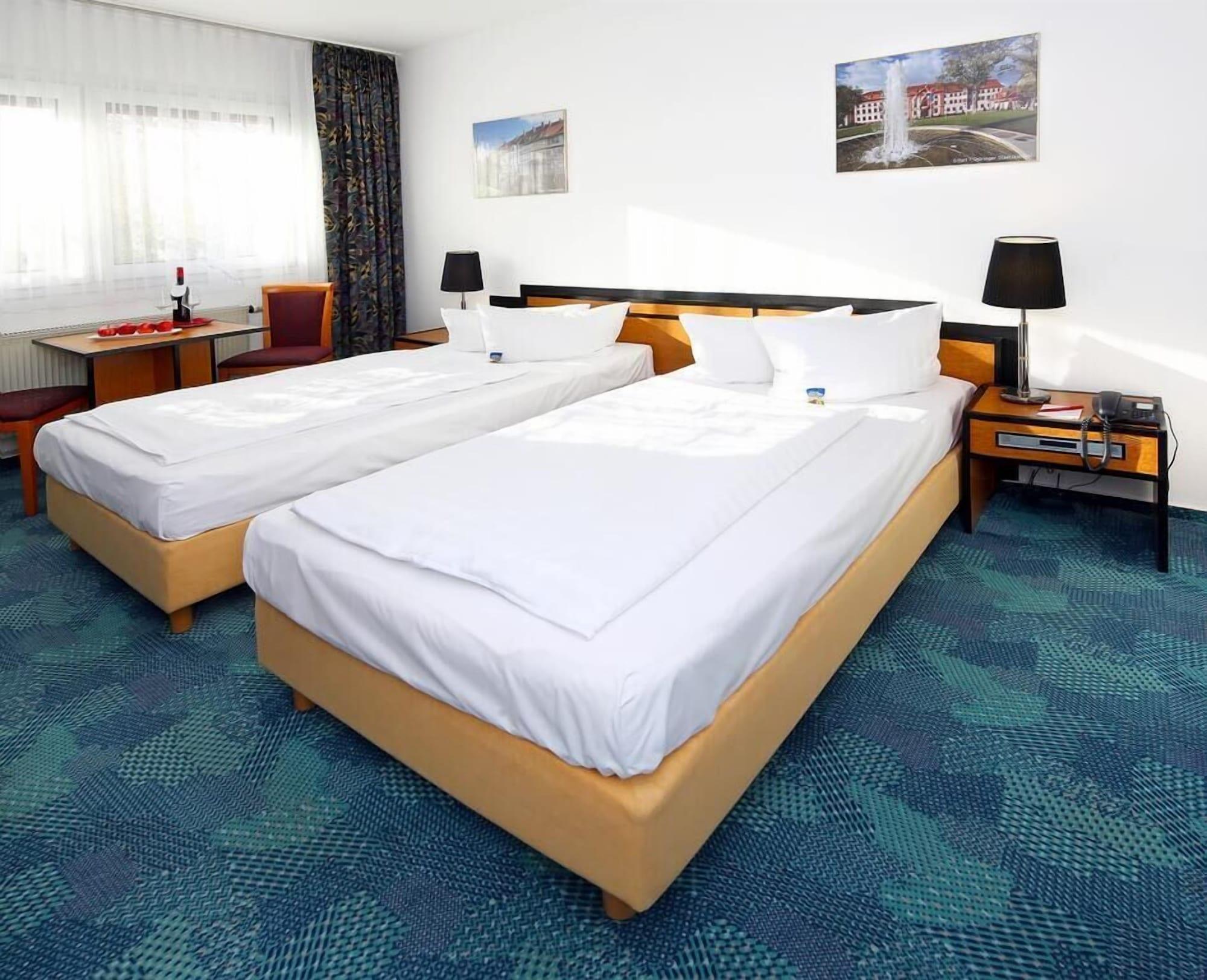Airport Hotel Erfurt Exterior photo