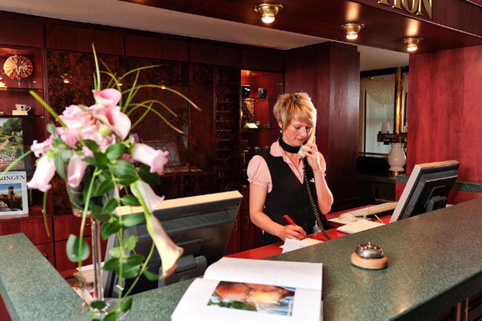 Airport Hotel Erfurt Exterior photo